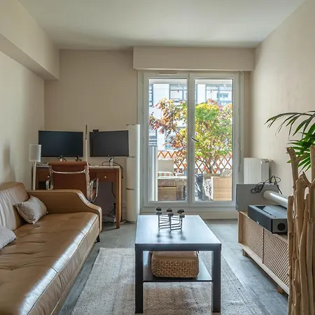 Lavie Maison: Lavie Maison: Balcony Montparnasse Apartment Paris