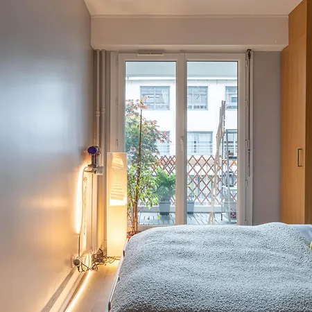 Lavie Maison: Lavie Maison: Balcony Montparnasse * Paris