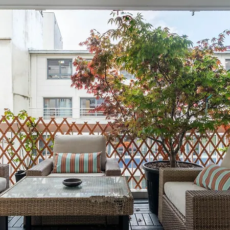 Lavie Maison: Lavie Maison: Balcony Montparnasse Apartment *